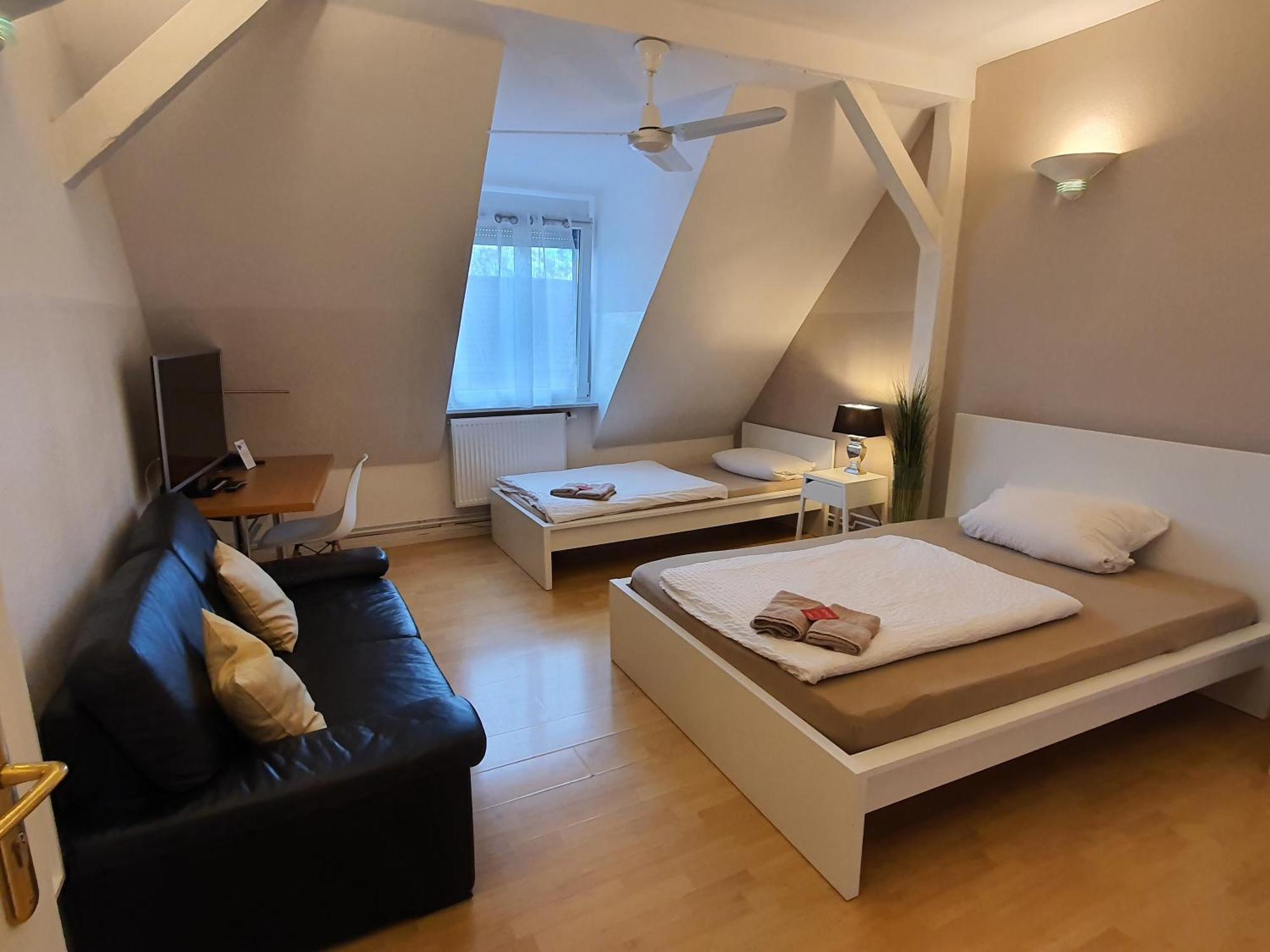 coLodging Mannheim - private rooms&kitchen Exterior foto